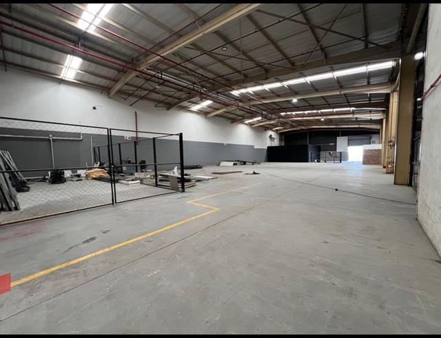 6,242M² WAREHOUSE TO LET IN RANDJESPARK